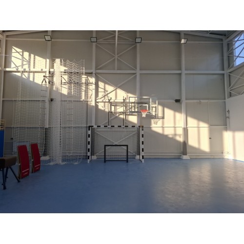 Sportingu përfundon me sukses projektin e rradhës në Maqedoninë e Veriut për furnizimin me pajisje sportive - Sallën e Edukatës Fizike për Shkollën Fillore 9 - vjeçare ''Zini Hani'' - Veleshtë